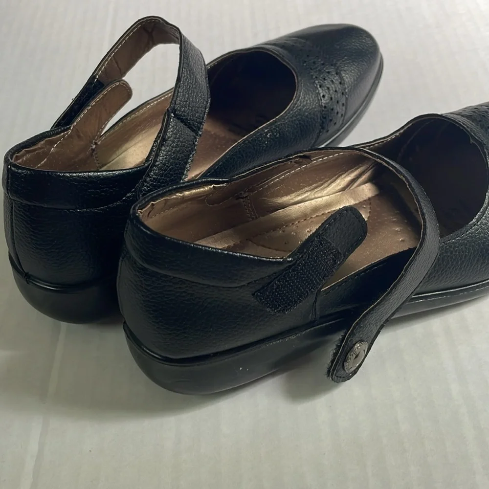 Pierre Dumas  Shoes - Black - Size 8